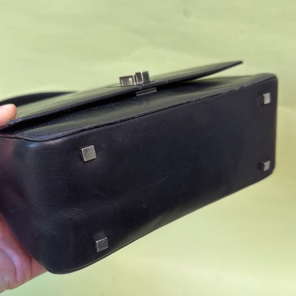 Vintage 90’s black/silver Gucci mini bag with removable shoulder strap - Picture 12 of 17